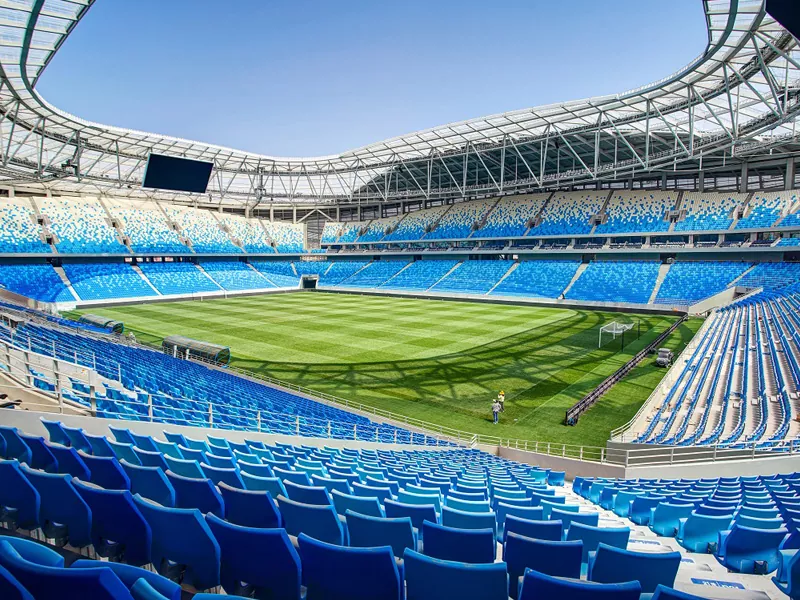 Fudbalski stadion sa čeličnom konstrukcijom